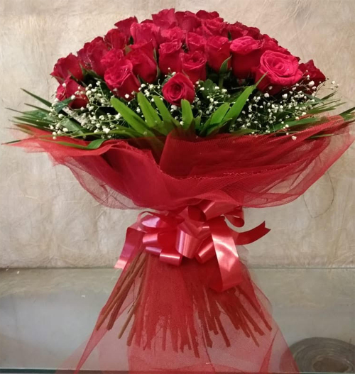 Bouquet of Red Rose in Net Packing